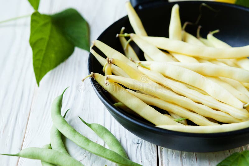 Green beans in a pan stock photo. Image of white, meal 36518752