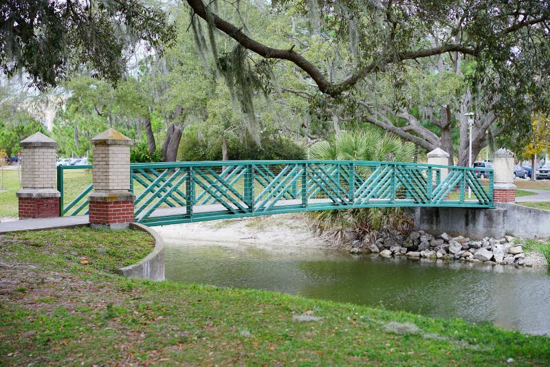 A green bridge