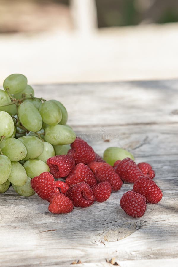 Green Grapes and Raspberries Stock Image Image of food, nature 58999961