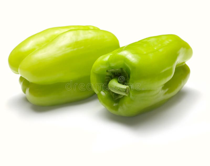 Green isolerad peppar royaltyfria bilder