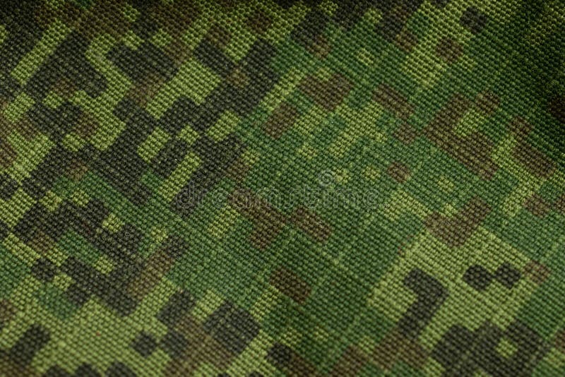 Vải quân đội xanh lá cây - Vải quân đội xanh lá cây luôn là sự lựa chọn tuyệt vời cho những ai yêu thích phong cách quân đội mạnh mẽ và nam tính. Bộ quần áo hay phụ kiện của bạn sẽ trông rất mạnh mẽ và tự tin với sắc xanh lá cây đặc trưng này.