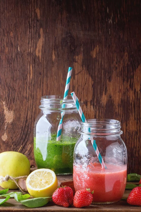 Green and red smoothie