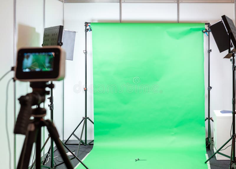 9,036 Green Screen Studio Background Stock Photos - Free & Royalty-Free  Stock Photos from Dreamstime
