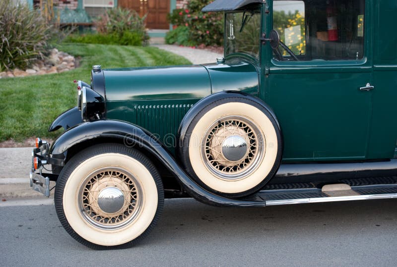 463 Spare Tire Classic Photos Free Royalty Free Stock Photos From Dreamstime