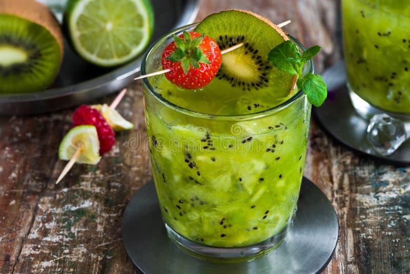 Green vodka, kiwi and lime cocktail