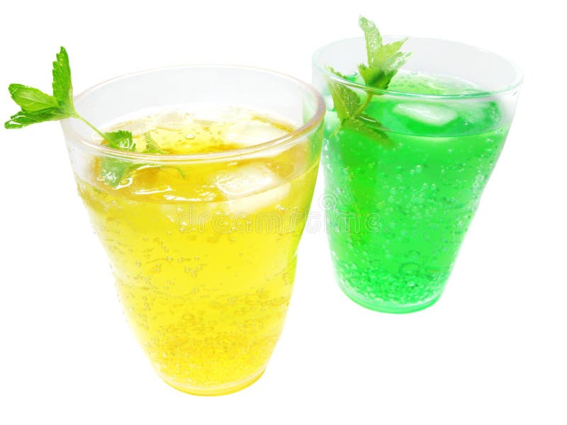 Green and yellow lemonade