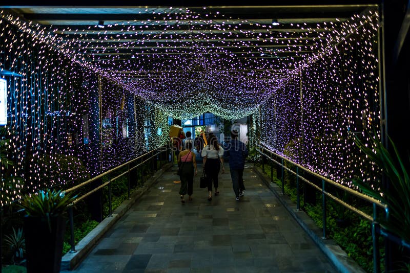 Makati Manila Philippines Jan 2018 Road View Greenbelt Shopping Mall –  Stock Editorial Photo © artyooran.gmail.com #201831680