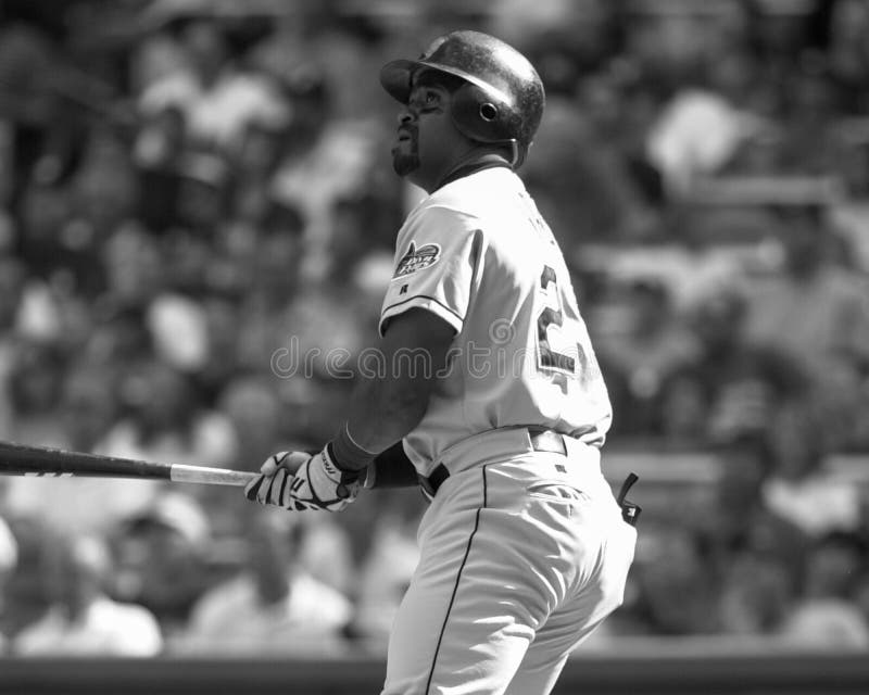 Greg Vaughn editorial photo. Image of hotel, plaza, arriving 34673651