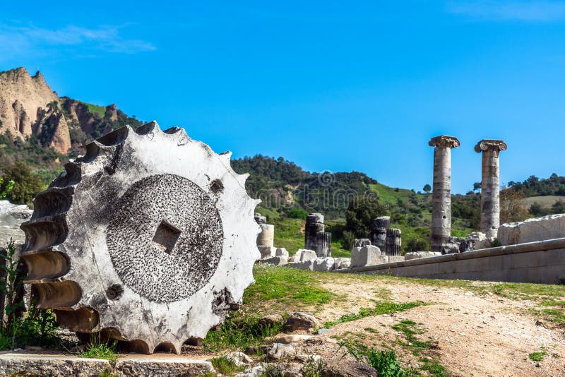 Greek Temple of Artemis near Ephesus and Sardis was build 400 BC aslo called Temple of Diana. One of Seven Wonders in World. Greek Temple of Artemis near Ephesus and Sardis was build 400 BC aslo called Temple of Diana. One of Seven Wonders in World.