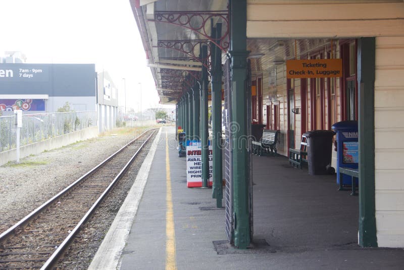 GREYMOUTH, NUEVA ZELANDA, EL 4 DE JUNIO DE 2017: Ferrocarril foto de archivo GREYMOUTH, NUEVA ZELANDA, EL 4 DE JUNIO DE 2017: Ferrocarril foto de archivo