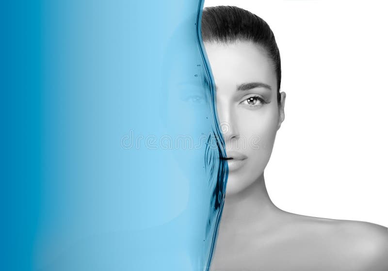 Greyscale πορτρέτο ομορφιάς ενός πανέμορφου brunette Έννοια φροντίδας δέρματος στοκ φωτογραφία με δικαίωμα ελεύθερης χρήσης Greyscale πορτρέτο ομορφιάς ενός πανέμορφου brunette Έννοια φροντίδας δέρματος στοκ φωτογραφία με δικαίωμα ελεύθερης χρήσης