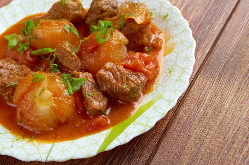 Griechisches Rindfleisch Stifado Stockbild - Bild von tomaten, kreta ...