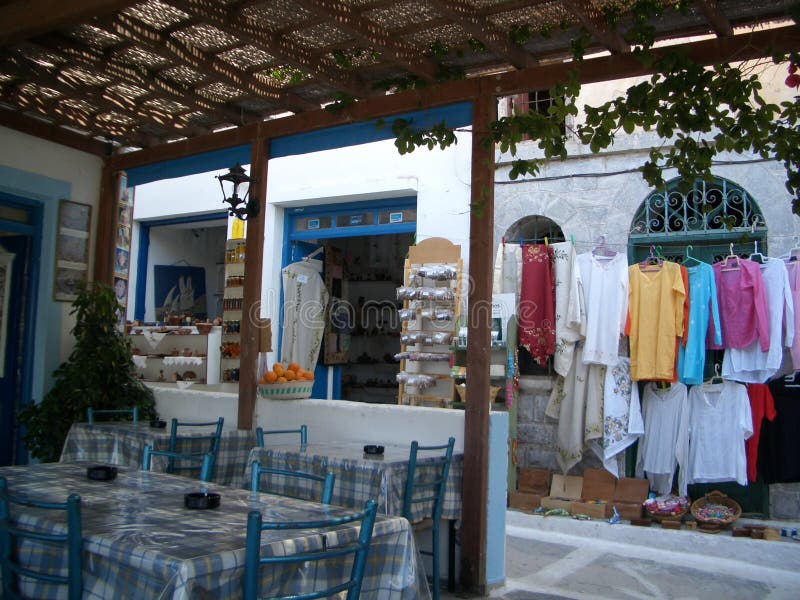 Griekse taverna Karpathos royalty-vrije stock afbeelding Griekse taverna Karpathos royalty-vrije stock afbeelding