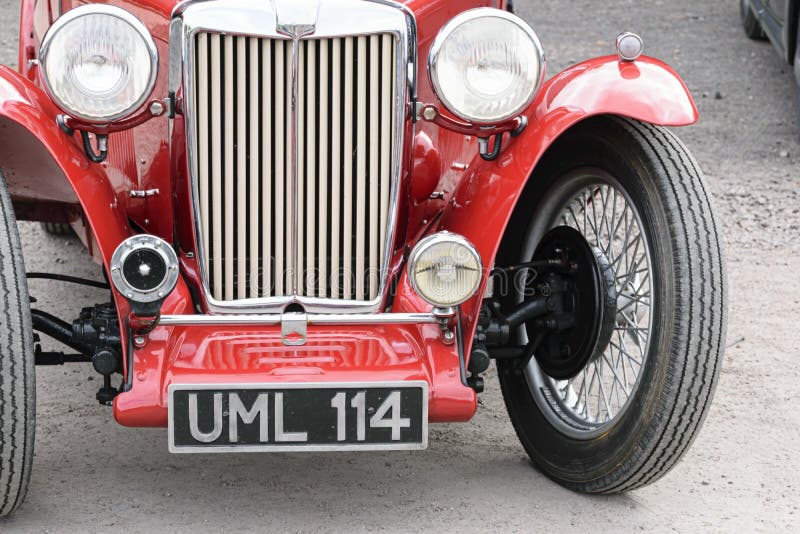 Grill van de Klassieke auto van MG bij autoverzameling royalty-vrije stock afbeelding Grill van de Klassieke auto van MG bij autoverzameling royalty-vrije stock afbeelding