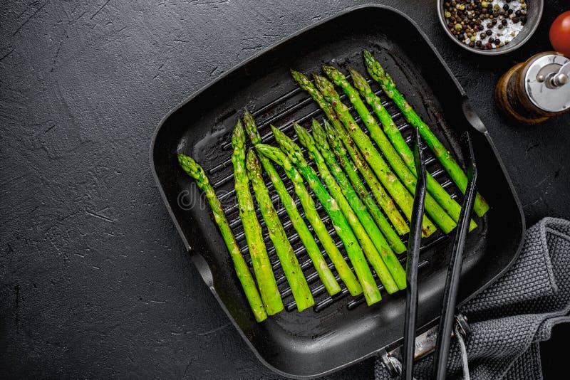 Grilled Asparagus On Grill Pan Stock Photo - Image of meal ...