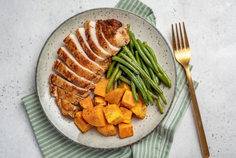 Grilled Chicken Breast with Green Beans and Sweet Potato Stock Photo ...