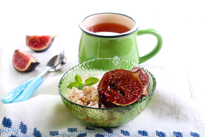Grilled figs with honey stock photo. Image of cottage 59977388