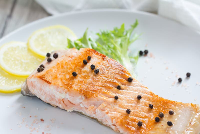 Grilled salmon steak stock image. Image of lemon, plate 148304089