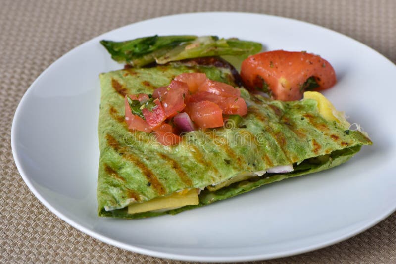 Grilled Spinach Tortilla Quesadilla Stock Image - Image of green, grill ...