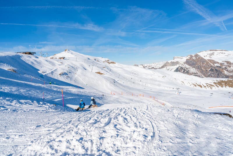 Grindelwald Ski Resort, Switzerland Editorial Stock Photo - Image of ...