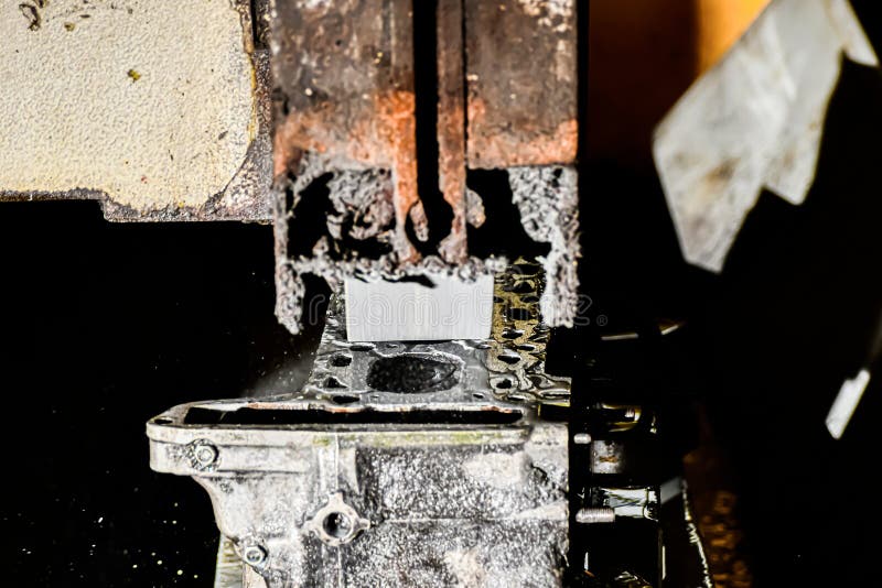 Grinding, Finishing and Alignment of the Engine Cylinder Head with an