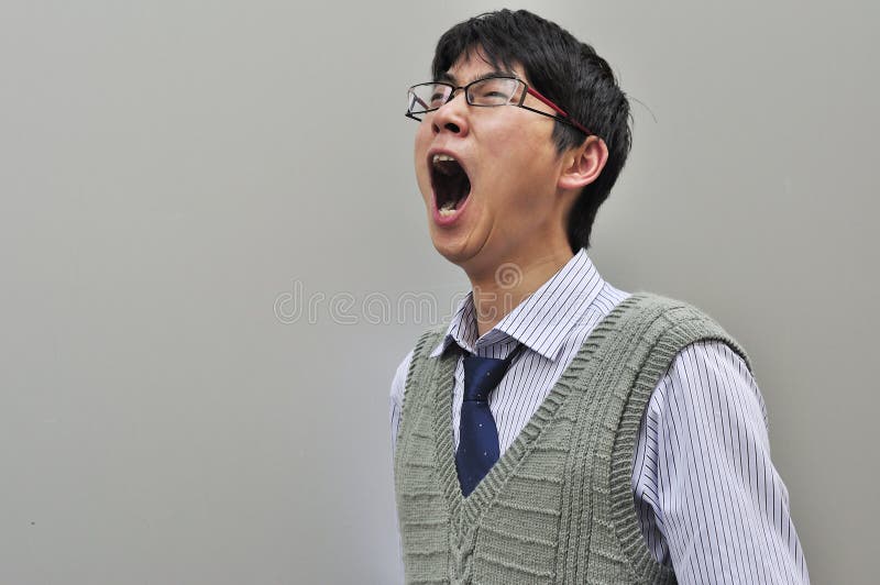 Grito masculino joven frustrado del empresario fotografía de archivo libre de regalías Grito masculino joven frustrado del empresario fotografía de archivo libre de regalías
