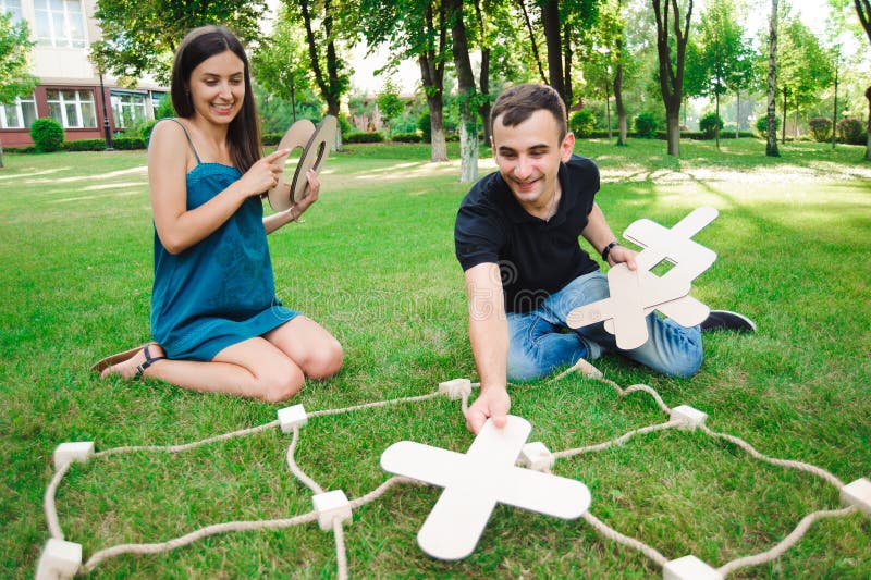 Tic Tac Toe im Freien spielen - Alpenvereinsjugend