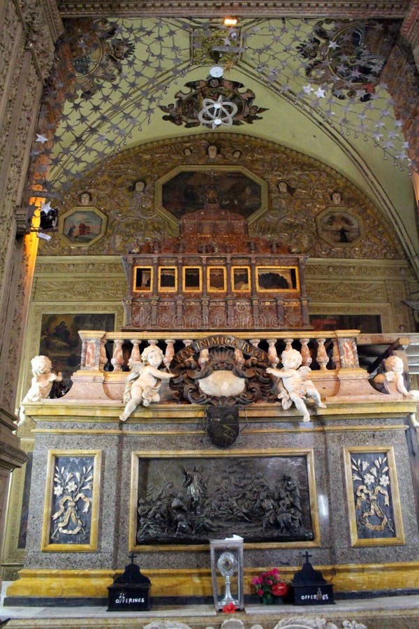 Grobowiec incorrupted ciało Francis Xavier przy Basili