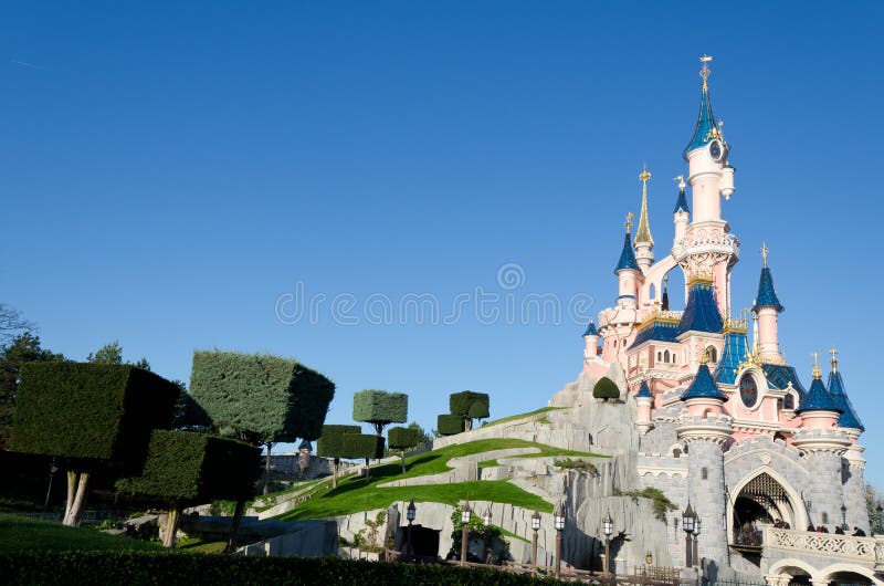 grodowy Disneyland Paris zdjęcie royalty free grodowy Disneyland Paris zdjęcie royalty free