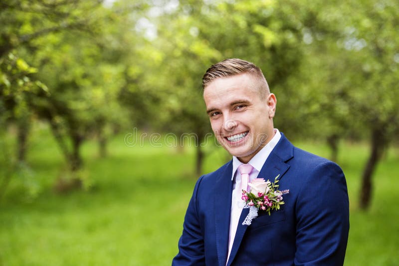 groom красивый стоковая фотография rf groom красивый стоковая фотография rf