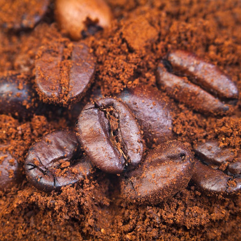 Ground and roasted coffee beans