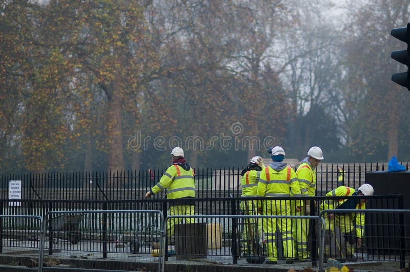 Hyde park construction editorial photography. Image of group 102192707