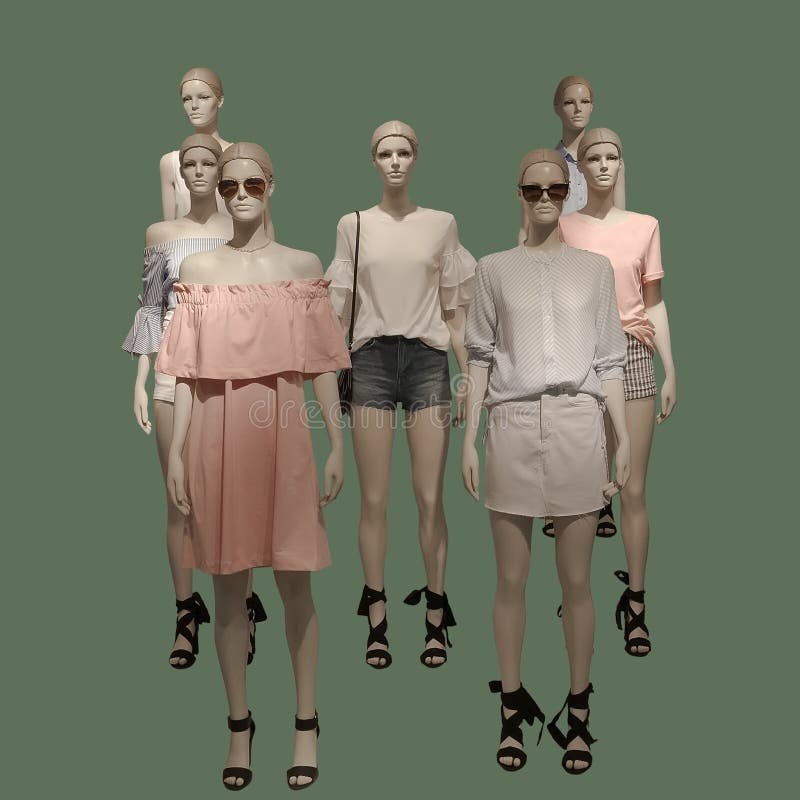 https://thumbs.dreamstime.com/b/group-female-mannequins-wear-fashionable-summer-clothes-green-background-no-brand-names-copyright-objects-95306773.jpg