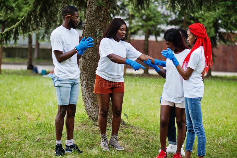 Teen Volunteering In Africa