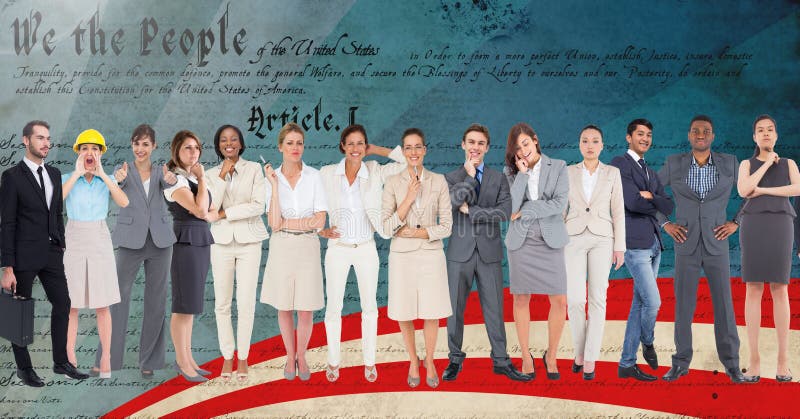 Groupe de cadres commerciaux se tenant contre le manuscrit photo libre de droits Groupe de cadres commerciaux se tenant contre le manuscrit photo libre de droits