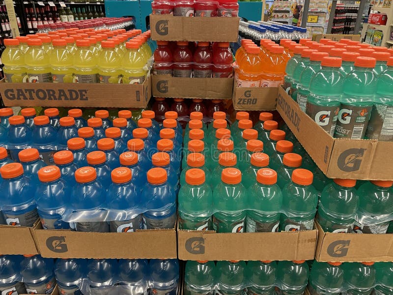 Grocery Store Gatorade Display Stacked Cases Editorial Photography ...