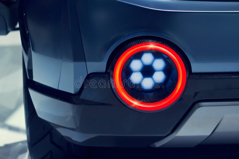 Großaufnahme des Sportautorücklichts des modernen Designs stockfotos Großaufnahme des Sportautorücklichts des modernen Designs stockfotos