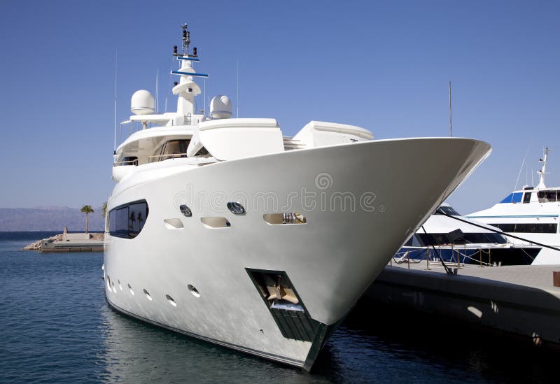 Große Yacht lizenzfreies stockbild Große Yacht lizenzfreies stockbild