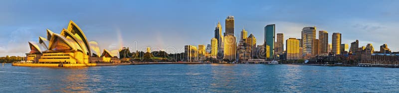 Großes Extrapanorama des Sydney-Kreiskais stockbild Großes Extrapanorama des Sydney-Kreiskais stockbild