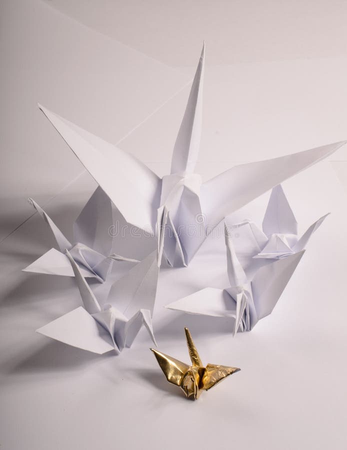 Gru di origami immagine stock. Immagine di sfondo, giappone 36369305