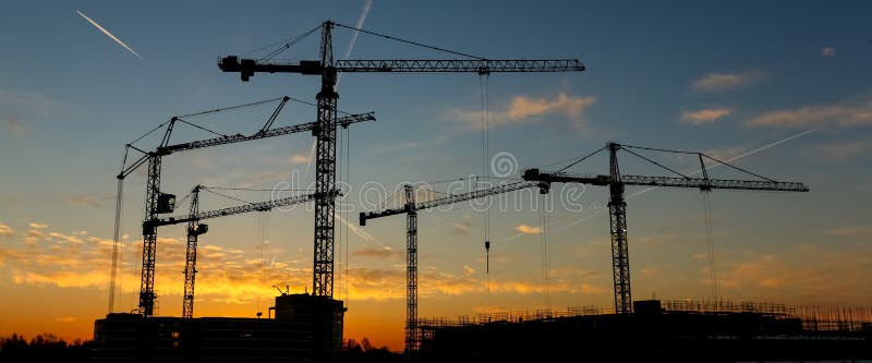 Grues de chantier de construction photos libres de droits Grues de chantier de construction photos libres de droits