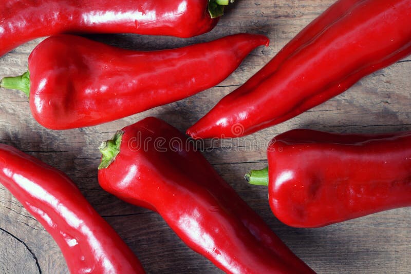 Grupa świezi gorący chili pieprze