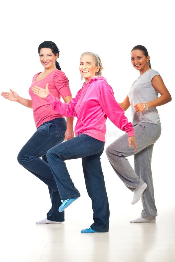 Grupo de mulheres que fazem a aptidão imagens de stock Grupo de mulheres que fazem a aptidão imagens de stock