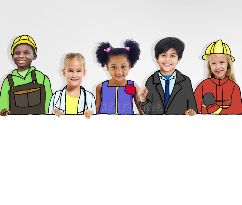 Grupo de niños con conceptos profesionales del empleo imagen de archivo Grupo de niños con conceptos profesionales del empleo imagen de archivo