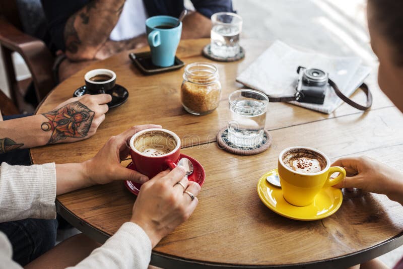 Gruppe Von Personenen trinkendes Kaffee  Konzept Stockfoto 