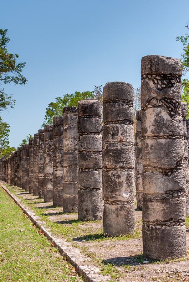 Gruppo delle 1000 colonne a Chichen Itza, Yucatan, Messico fotografia stock Gruppo delle 1000 colonne a Chichen Itza, Yucatan, Messico fotografia stock