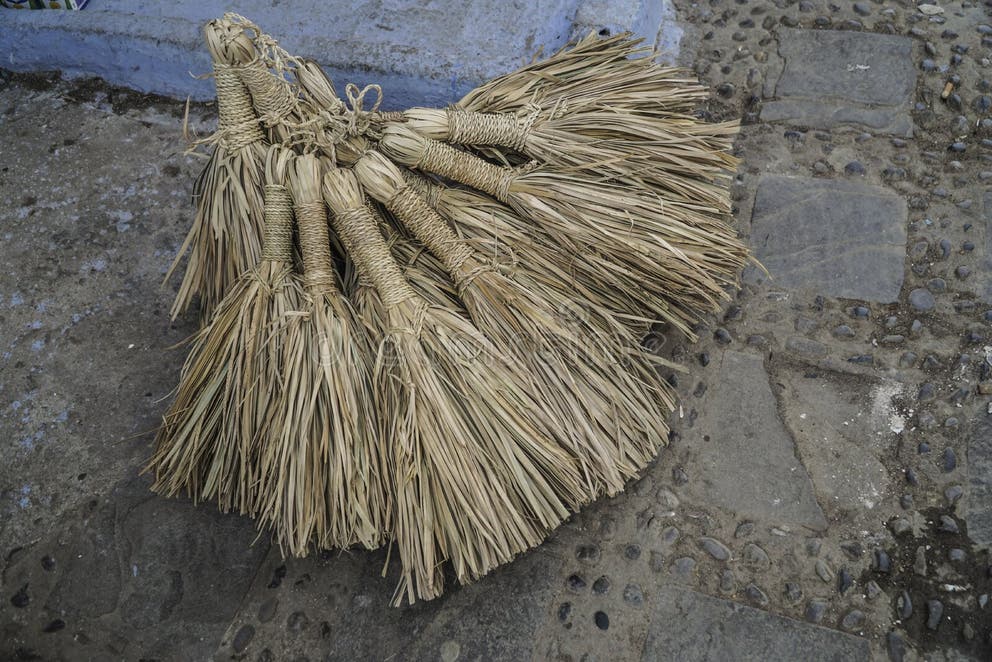 Spazzola Metallica Per Patio Con Manico In Legno, Scopa Da Giardino Per La Rimoz - Foto 2