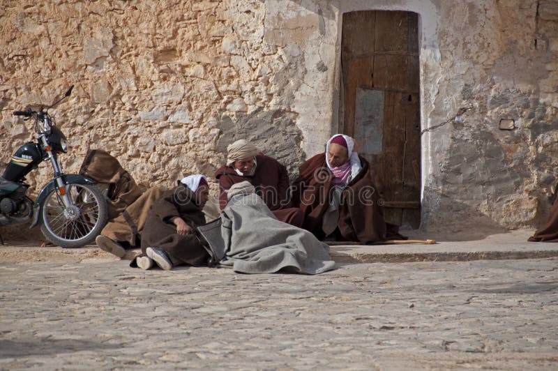 Gruppo di uomini arabi immagine stock Gruppo di uomini arabi immagine stock