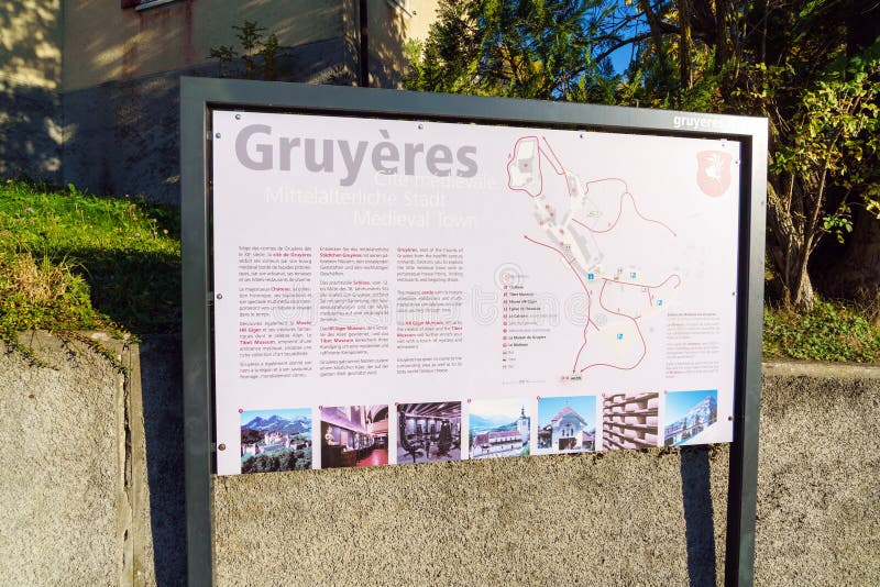 Gruyeres, Suiza - 18 de octubre de 2017: Mapa de la ciudad imagen de archivo libre de regalías