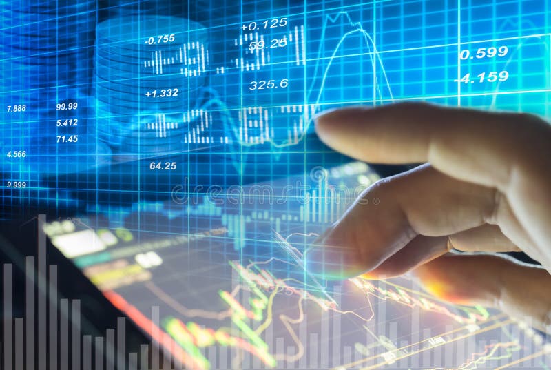 Gráfico de los datos del mercado de acción y financiero con la visión desde el concepto de la pantalla LED que conveniente para e fotografía de archivo Gráfico de los datos del mercado de acción y financiero con la visión desde el concepto de la pantalla LED que conveniente para e fotografía de archivo